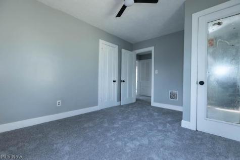 12909 Beachwood Avenue Garfield Heights OH 44105