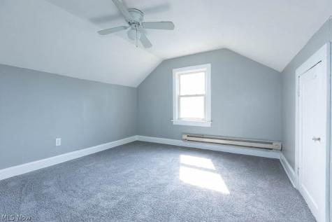 12909 Beachwood Avenue Garfield Heights OH 44105