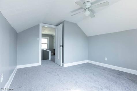 12909 Beachwood Avenue Garfield Heights OH 44105