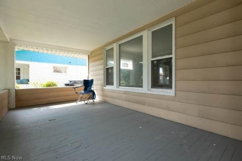 12909 Beachwood Avenue Garfield Heights OH 44105