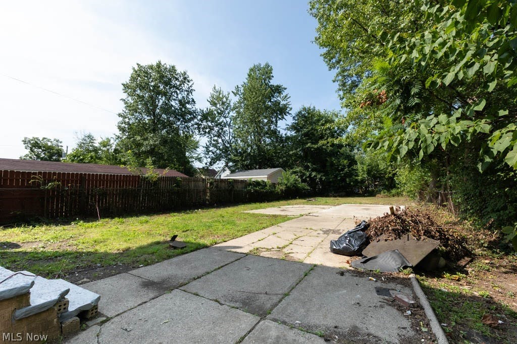 12909 Beachwood Avenue Garfield Heights OH 44105