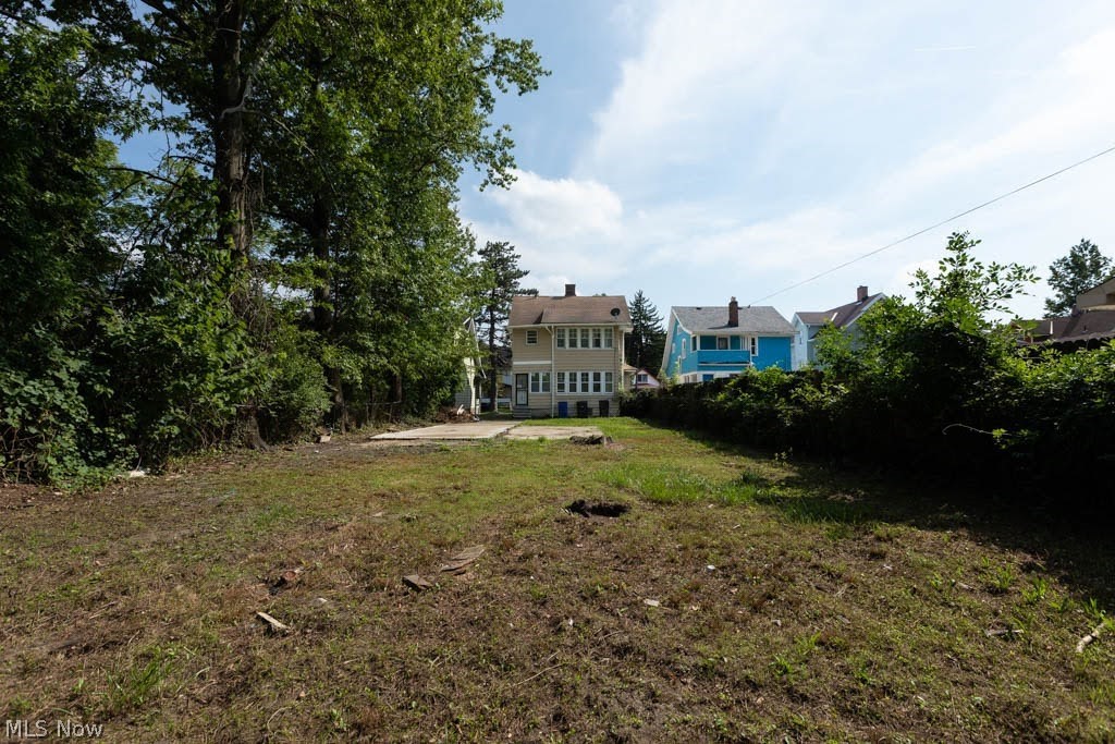 12909 Beachwood Avenue Garfield Heights OH 44105