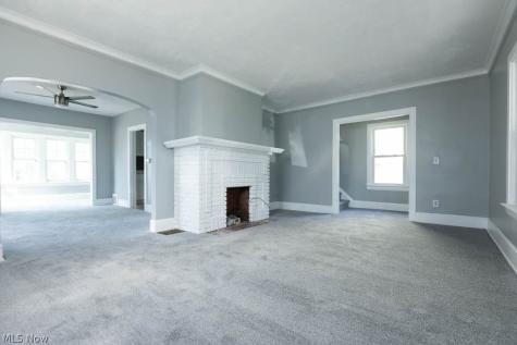 12909 Beachwood Avenue Garfield Heights OH 44105