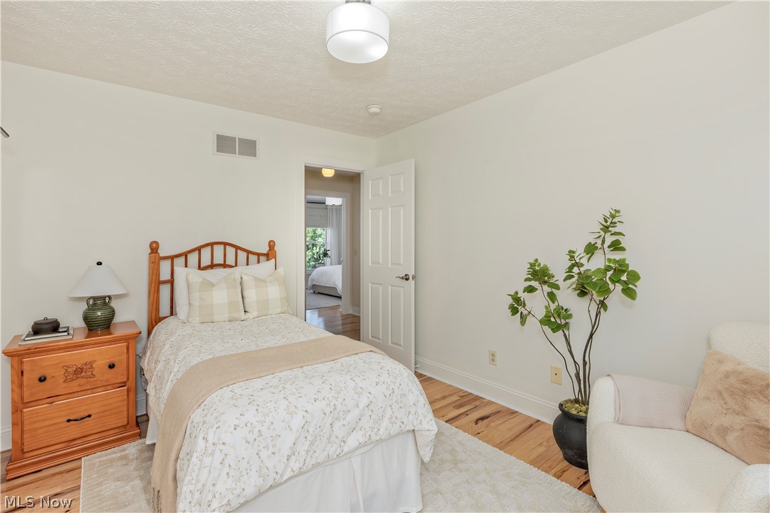 5182 Merrit Drive Northfield OH 44067