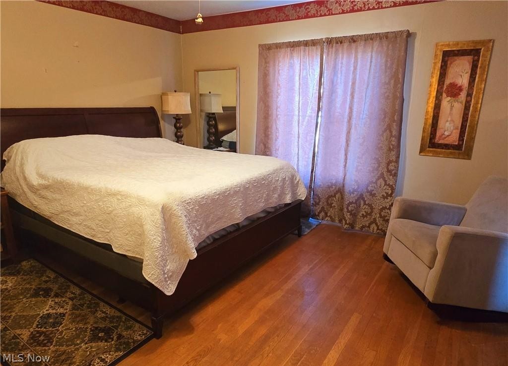 1521 Nicholear Avenue Coshocton OH 43812