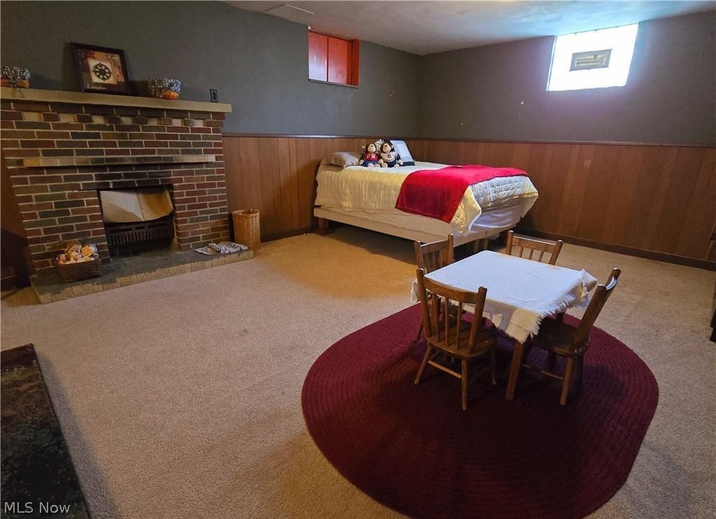 1521 Nicholear Avenue Coshocton OH 43812