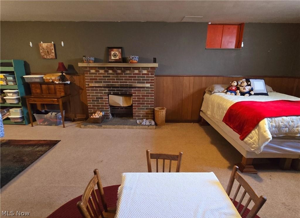 1521 Nicholear Avenue Coshocton OH 43812