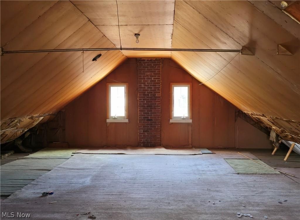 1521 Nicholear Avenue Coshocton OH 43812
