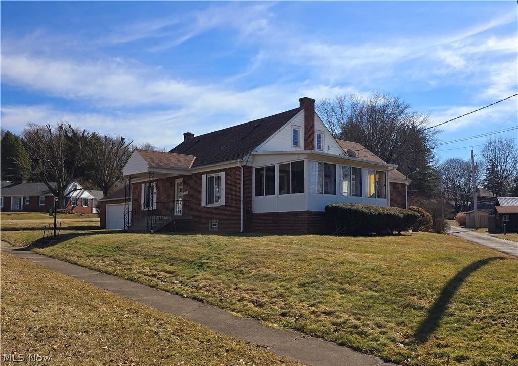1521 Nicholear Avenue Coshocton OH 43812