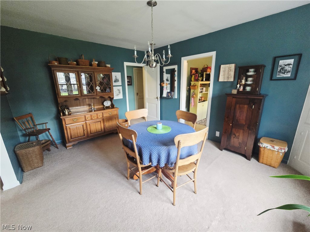 1521 Nicholear Avenue Coshocton OH 43812