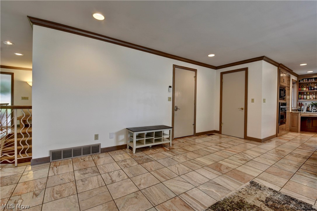 1157 Hilltop Road NW New Philadelphia OH 44663