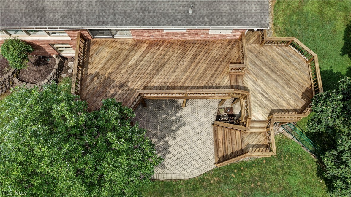1157 Hilltop Road NW New Philadelphia OH 44663
