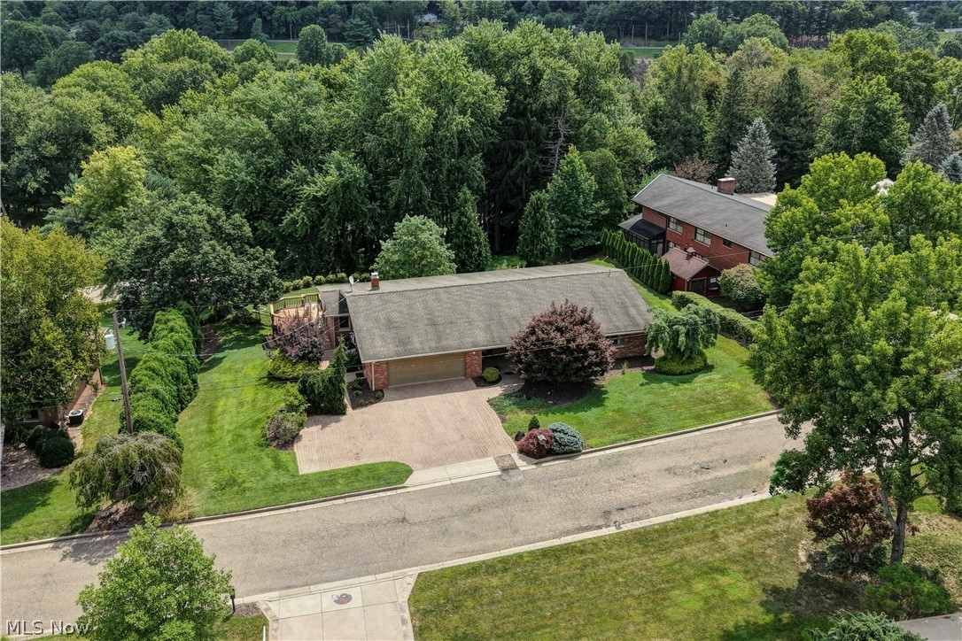 1157 Hilltop Road NW New Philadelphia OH 44663
