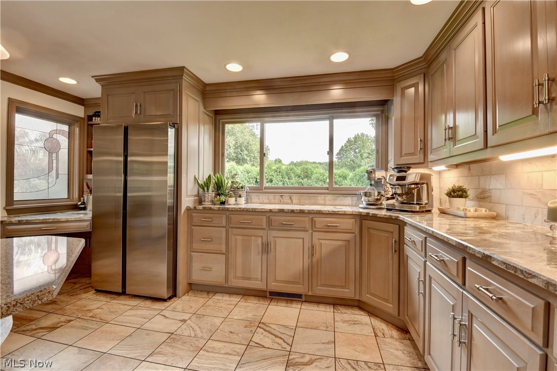 1157 Hilltop Road NW New Philadelphia OH 44663