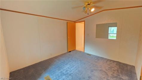 100 Maplegrove Lane Mentor OH 44060