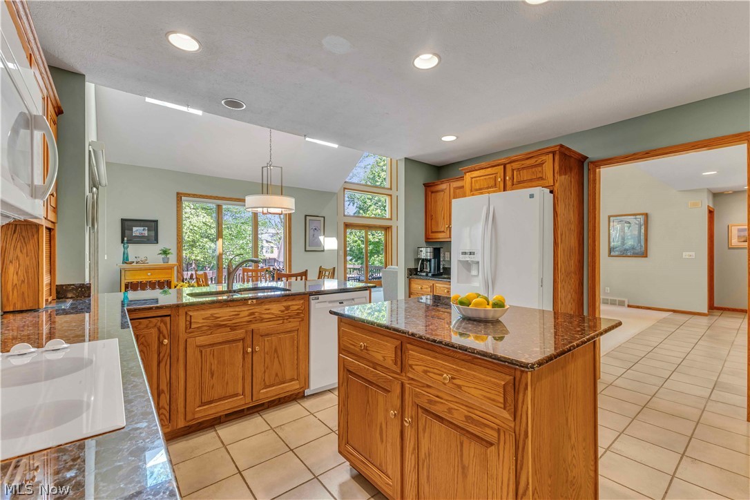 1011 Cedarwood Lane Medina OH 44256
