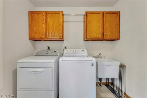 1011 Cedarwood Lane Medina OH 44256