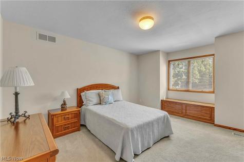 1011 Cedarwood Lane Medina OH 44256