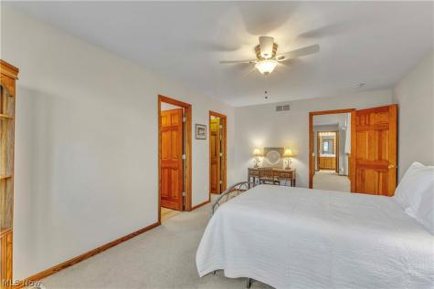 1011 Cedarwood Lane Medina OH 44256