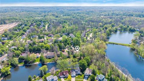1011 Cedarwood Lane Medina OH 44256