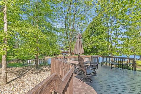 1011 Cedarwood Lane Medina OH 44256