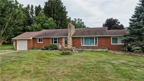 3122 Sweitzer Street NW Uniontown OH 44685
