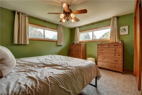 3122 Sweitzer Street NW Uniontown OH 44685