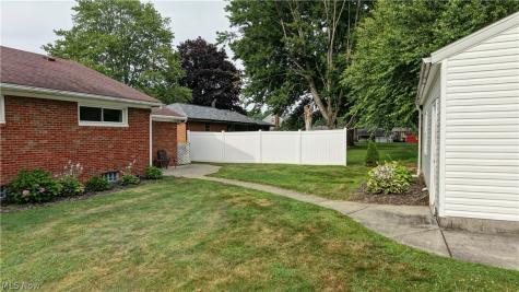 3122 Sweitzer Street NW Uniontown OH 44685