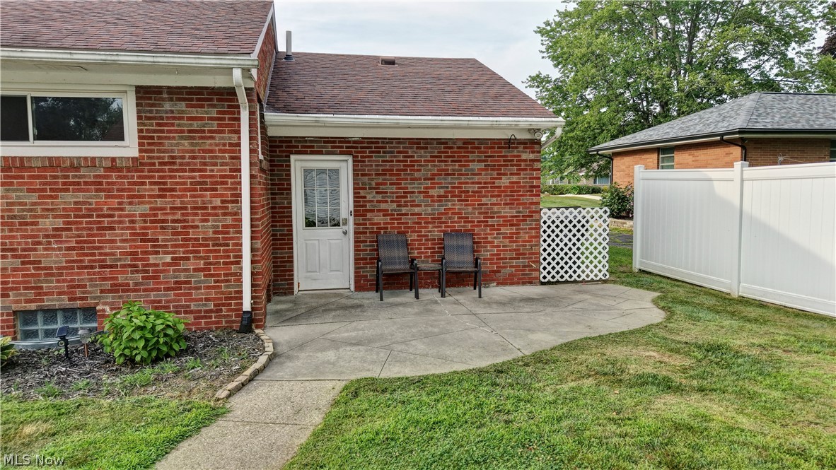 3122 Sweitzer Street NW Uniontown OH 44685