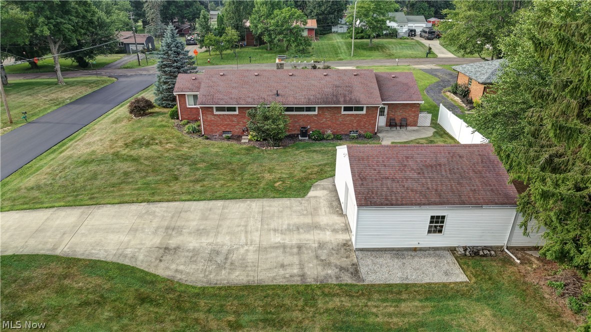 3122 Sweitzer Street NW Uniontown OH 44685
