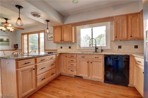 3122 Sweitzer Street NW Uniontown OH 44685