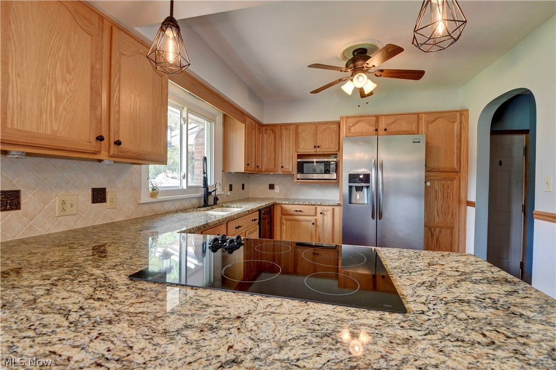 3122 Sweitzer Street NW Uniontown OH 44685