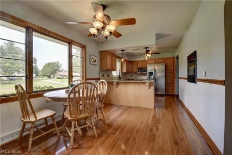 3122 Sweitzer Street NW Uniontown OH 44685