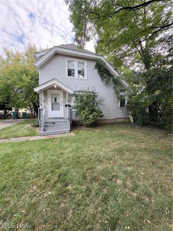 19628 Maple Heights Boulevard Maple Heights OH 44137