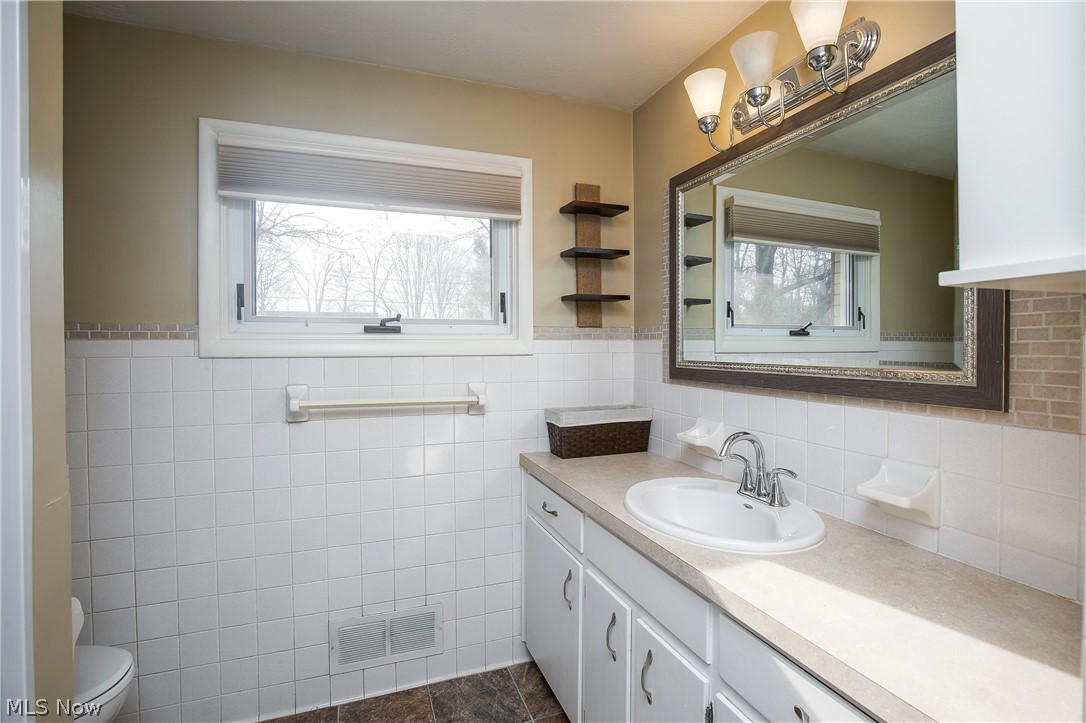 1006 Marquardt Avenue NW North Canton OH 44720