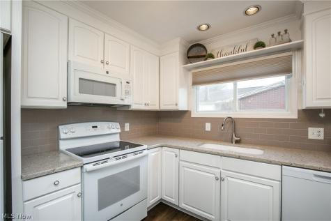 1006 Marquardt Avenue NW North Canton OH 44720