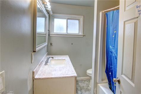 635 E 115th Street Cleveland OH 44108