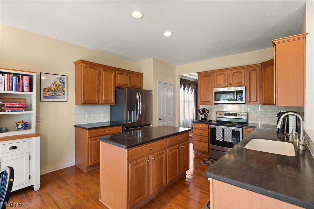 311 Stratford Drive Broadview Heights OH 44147