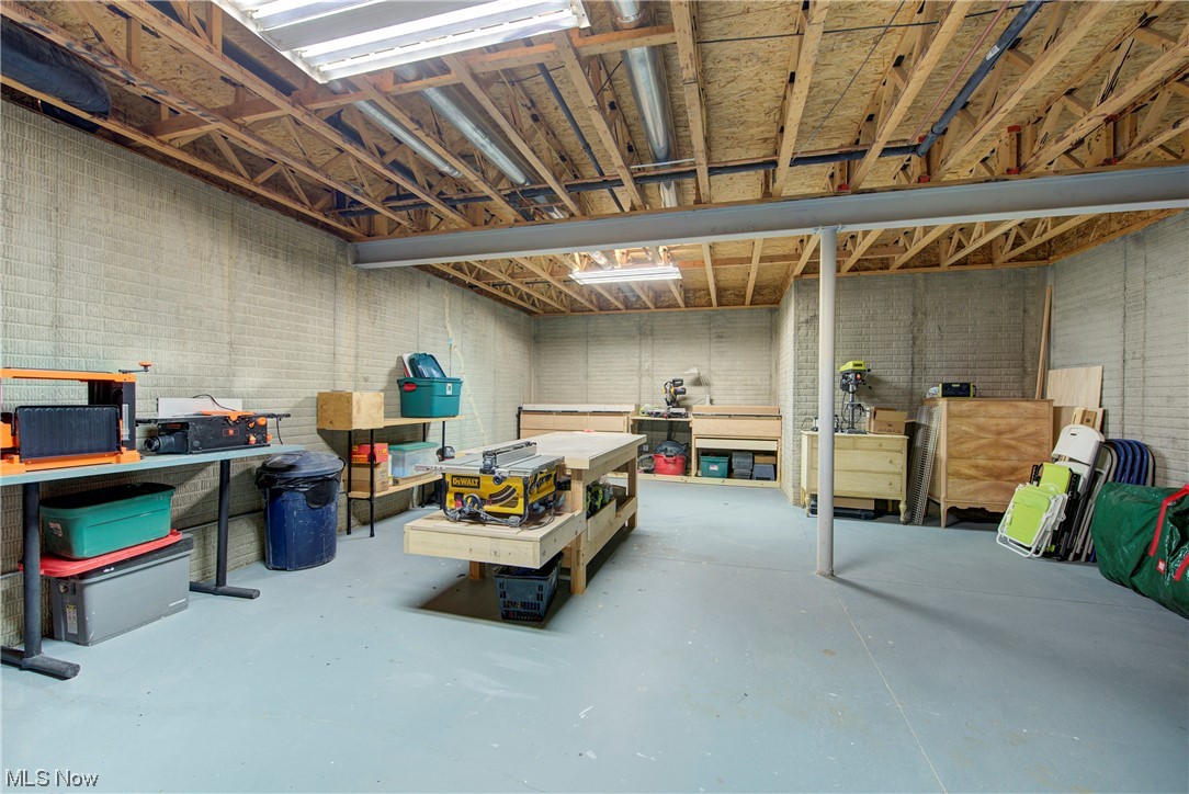 311 Stratford Drive Broadview Heights OH 44147