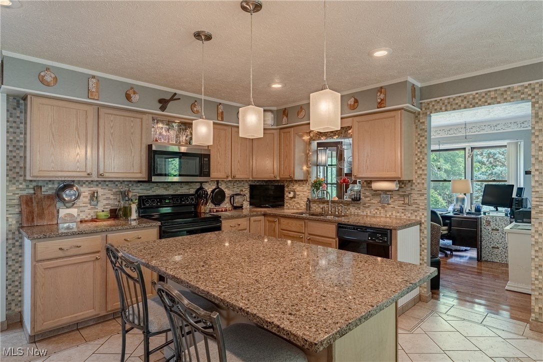 7538 Ridge Road Parma OH 44129