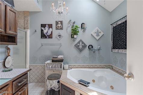 7538 Ridge Road Parma OH 44129