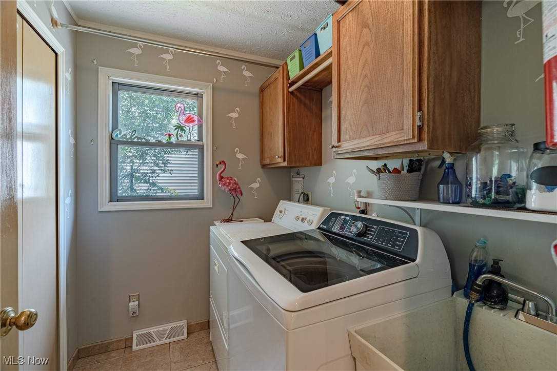 7538 Ridge Road Parma OH 44129