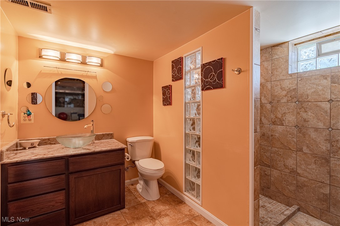 7538 Ridge Road Parma OH 44129