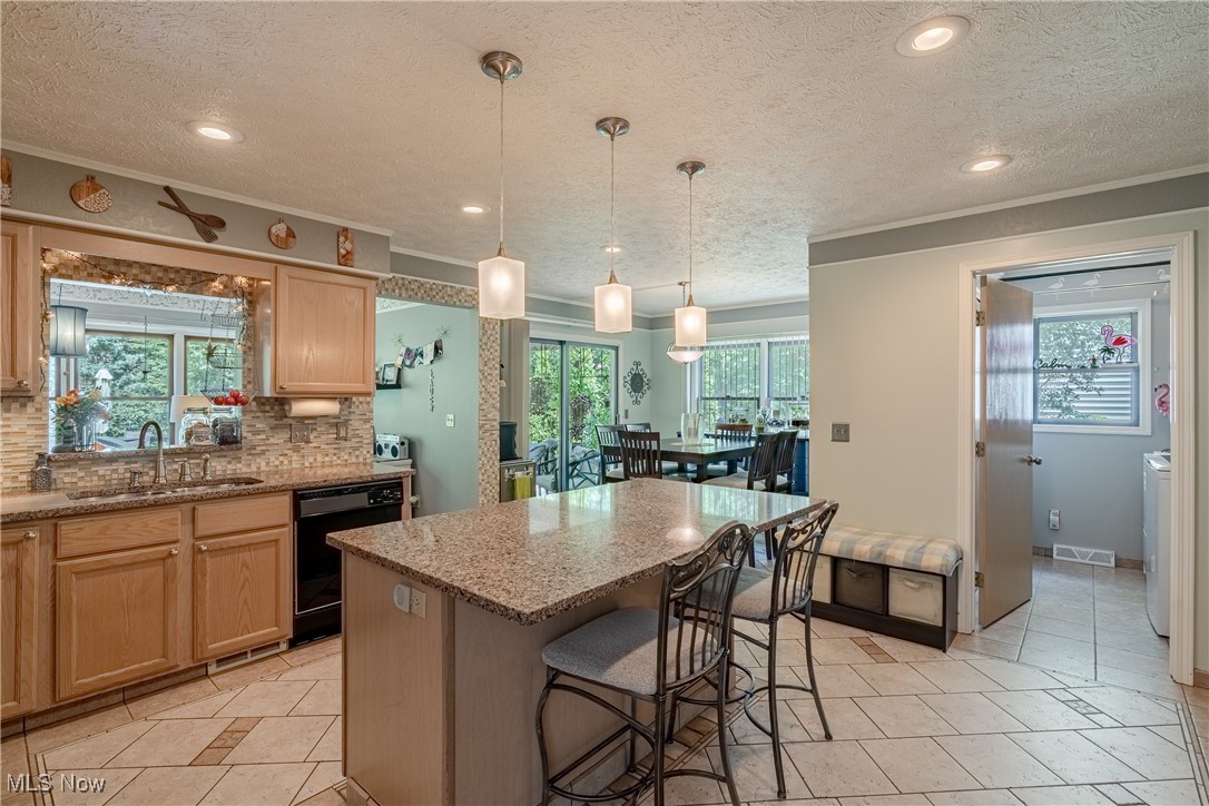 7538 Ridge Road Parma OH 44129