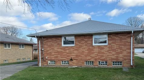 4830 Autumn Lane Brooklyn OH 44144