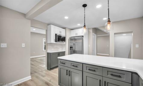 1199 Oxford Road Cleveland Heights OH 44121