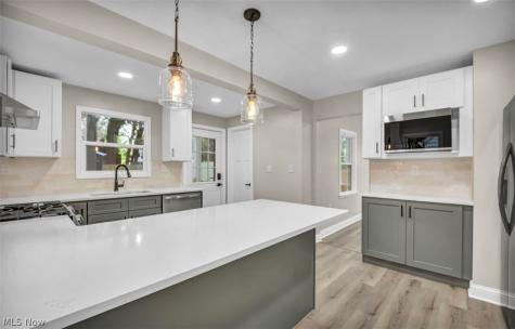 1199 Oxford Road Cleveland Heights OH 44121