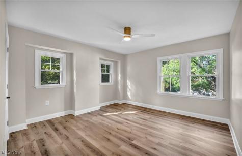 1199 Oxford Road Cleveland Heights OH 44121