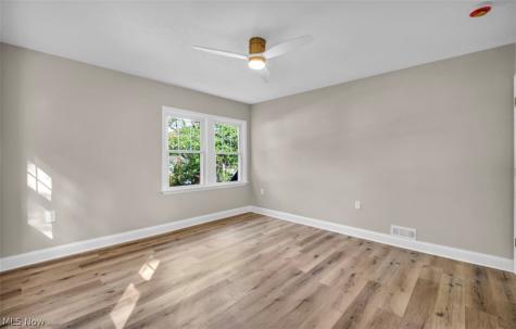 1199 Oxford Road Cleveland Heights OH 44121