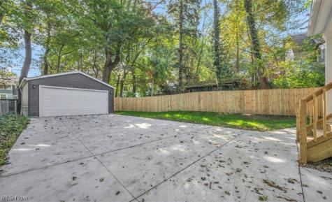 1199 Oxford Road Cleveland Heights OH 44121